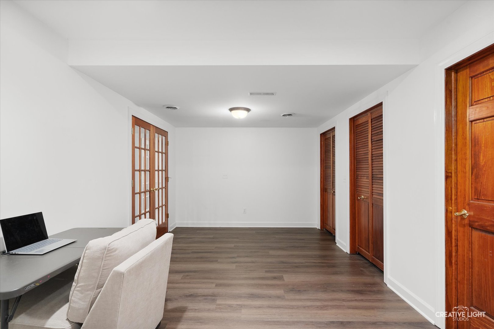 4N426 Robert Penn Warren Cove