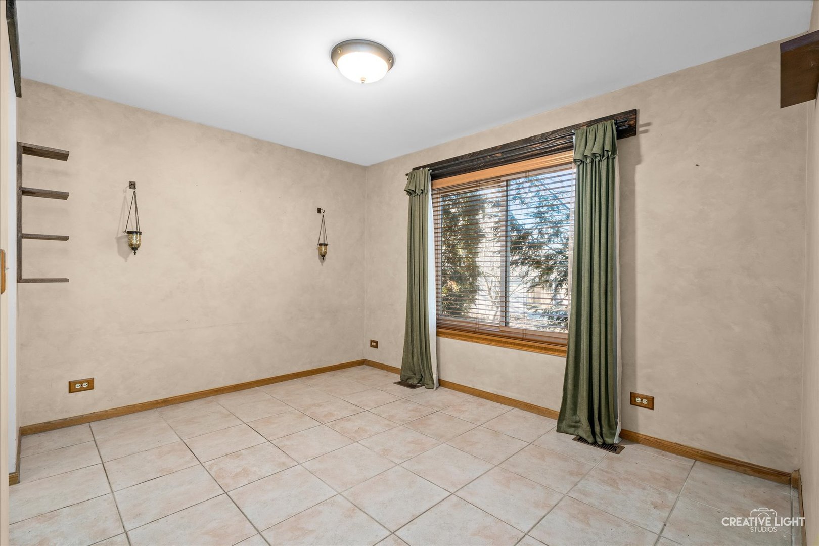 1493 Beaumont Circle