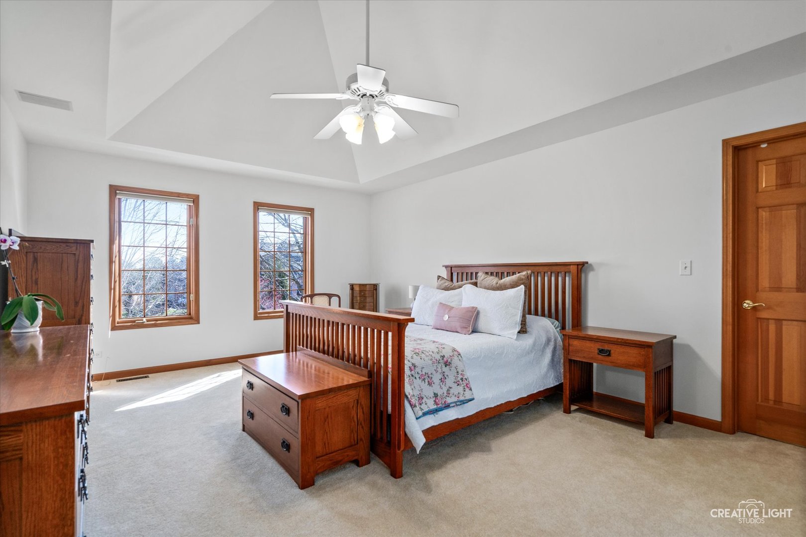 4N124 Henry Wadsworth Longfellow Place