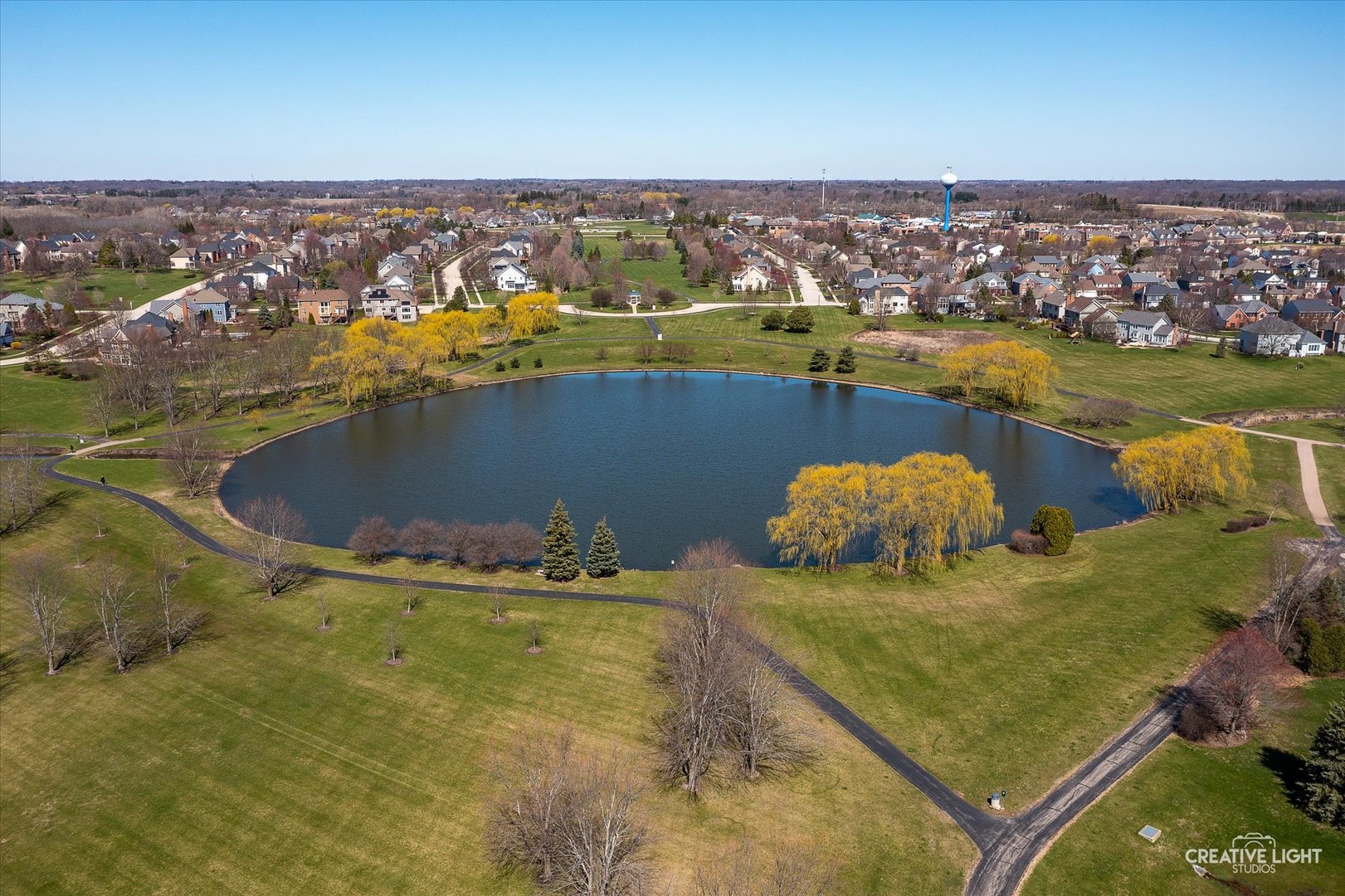 4N124 Henry Wadsworth Longfellow Place