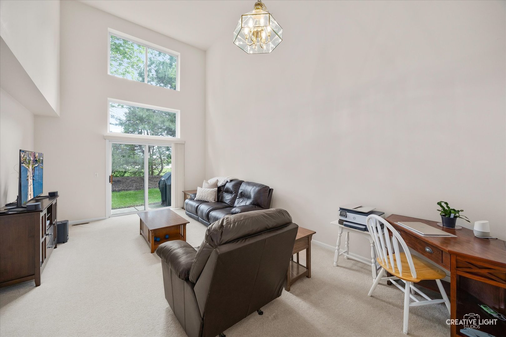 937 Huntington Drive