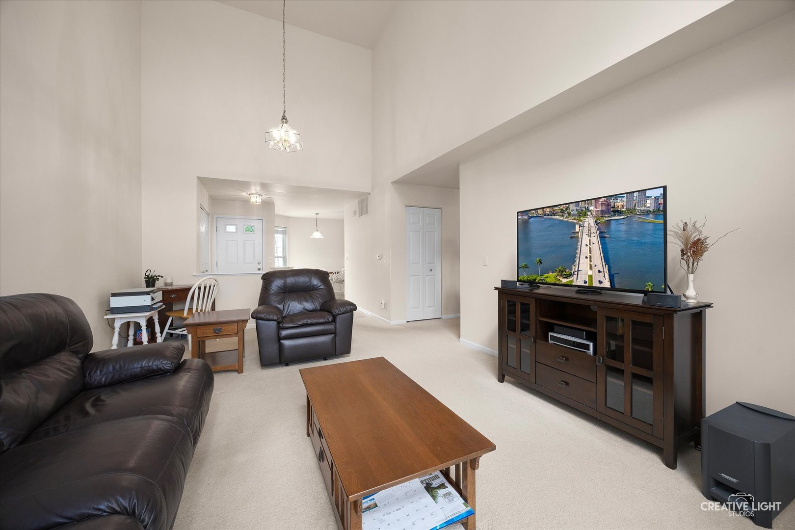 937 Huntington Drive