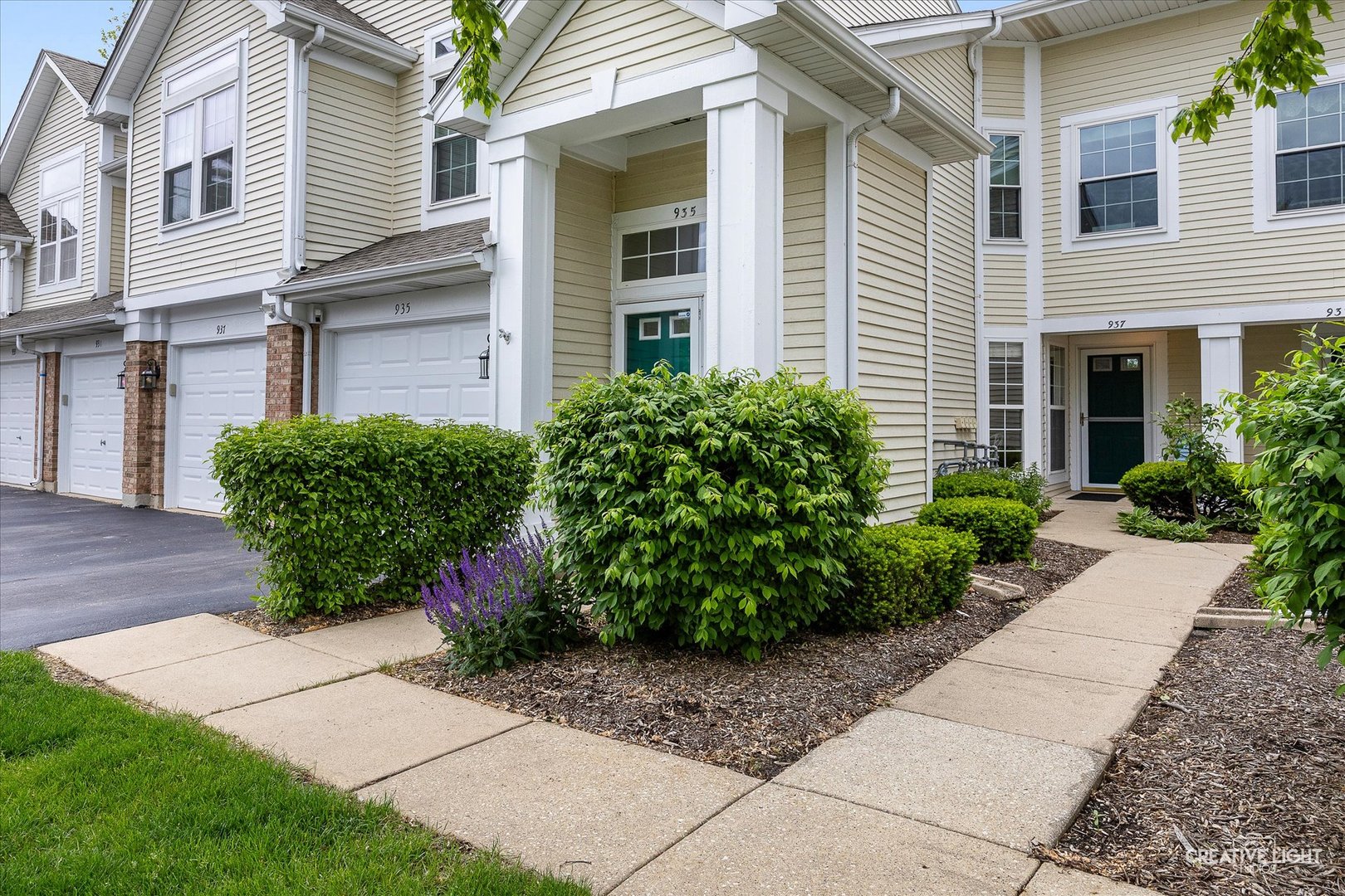 937 Huntington Drive