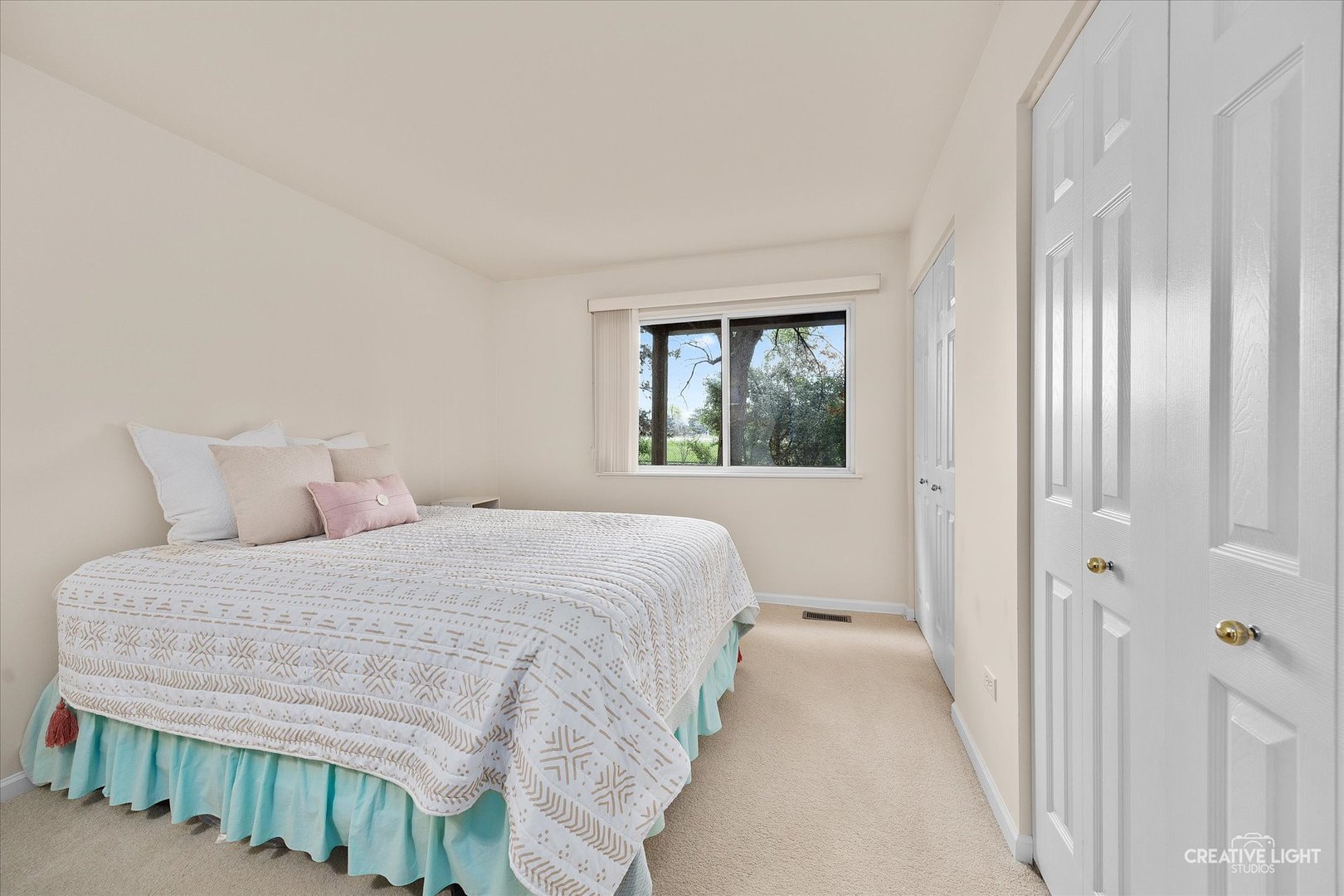 937 Huntington Drive