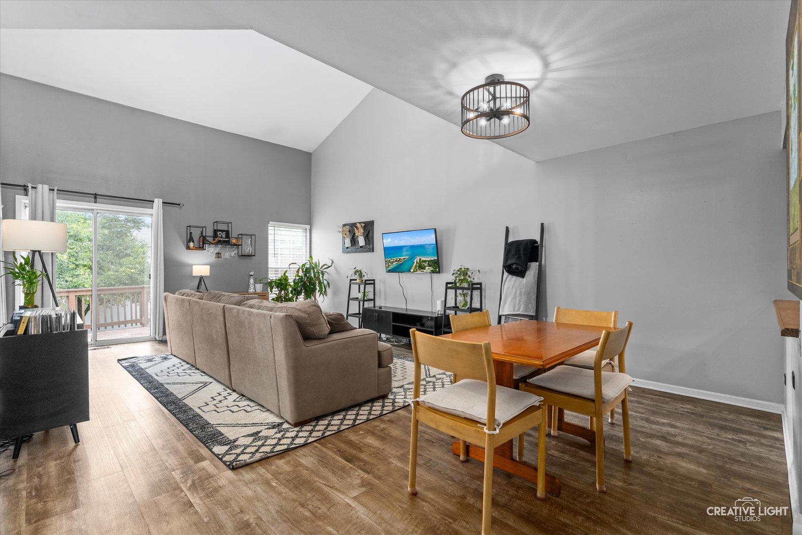 1005 Georgian Place Unit: 1005