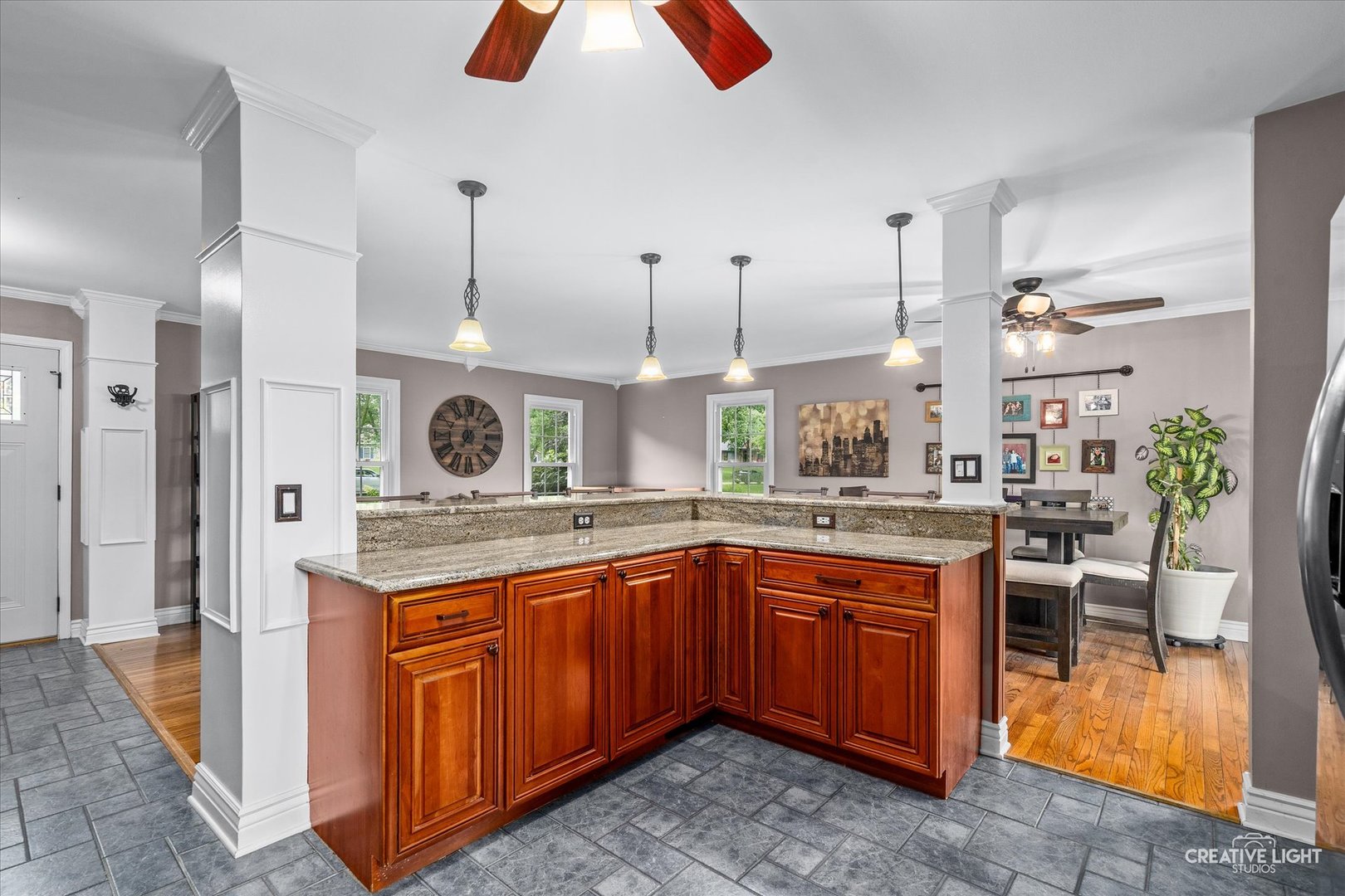 6N162 Far View Court