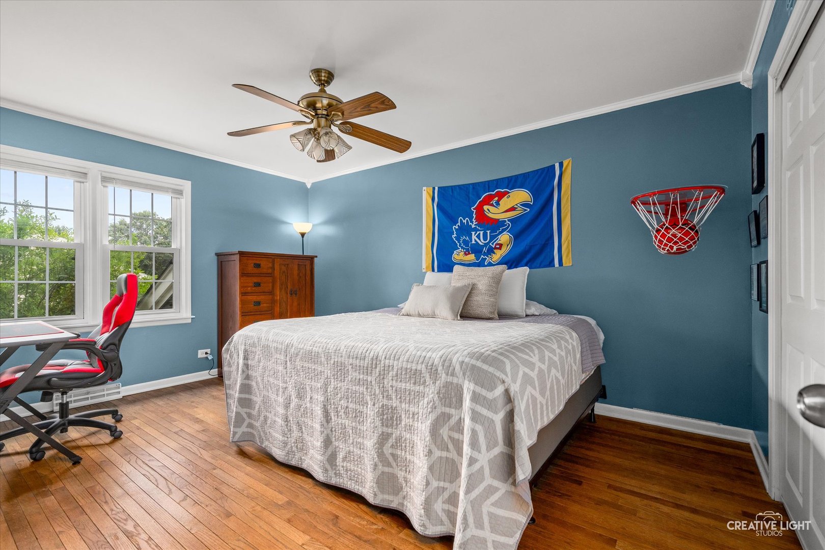 6N162 Far View Court