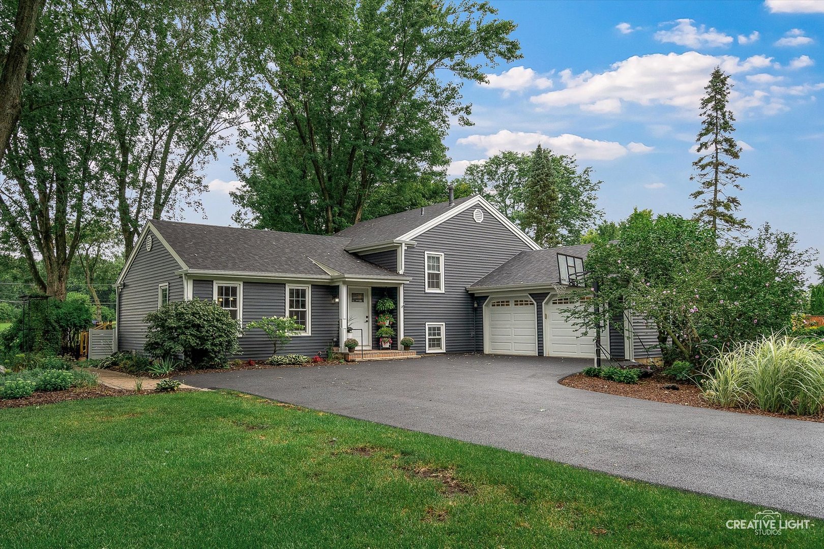 6N162 Far View Court