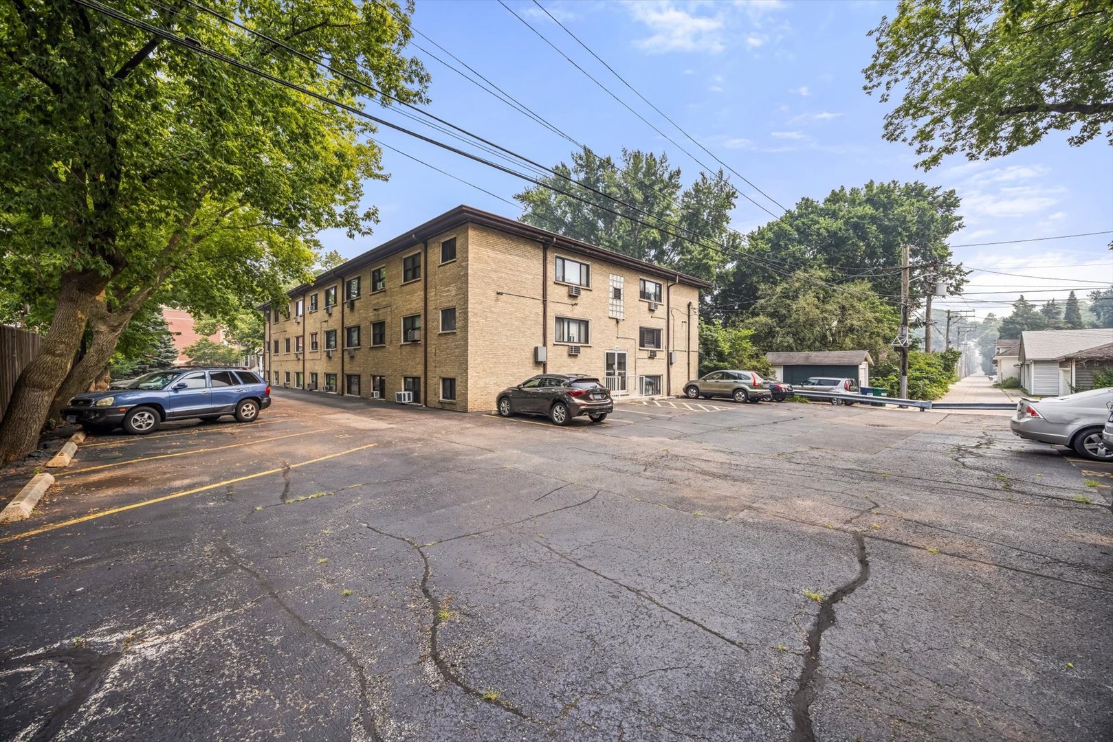 109 S Elmwood Avenue Unit: 2