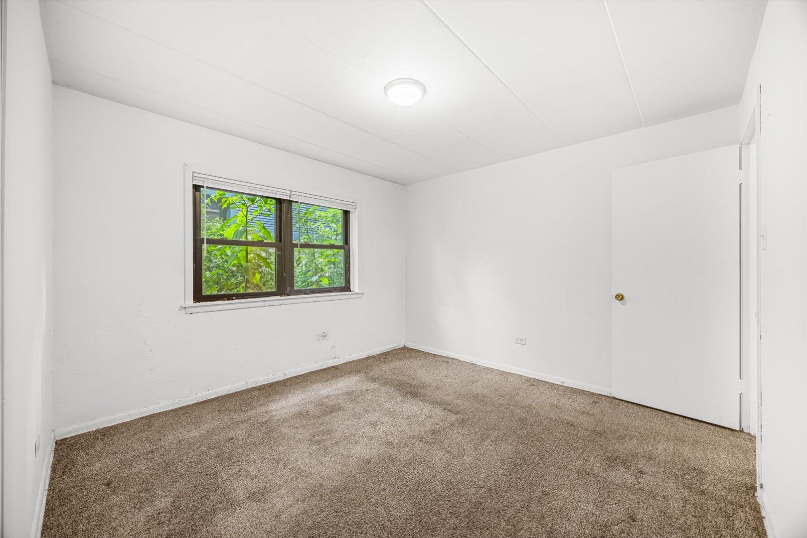109 S Elmwood Avenue Unit: 2