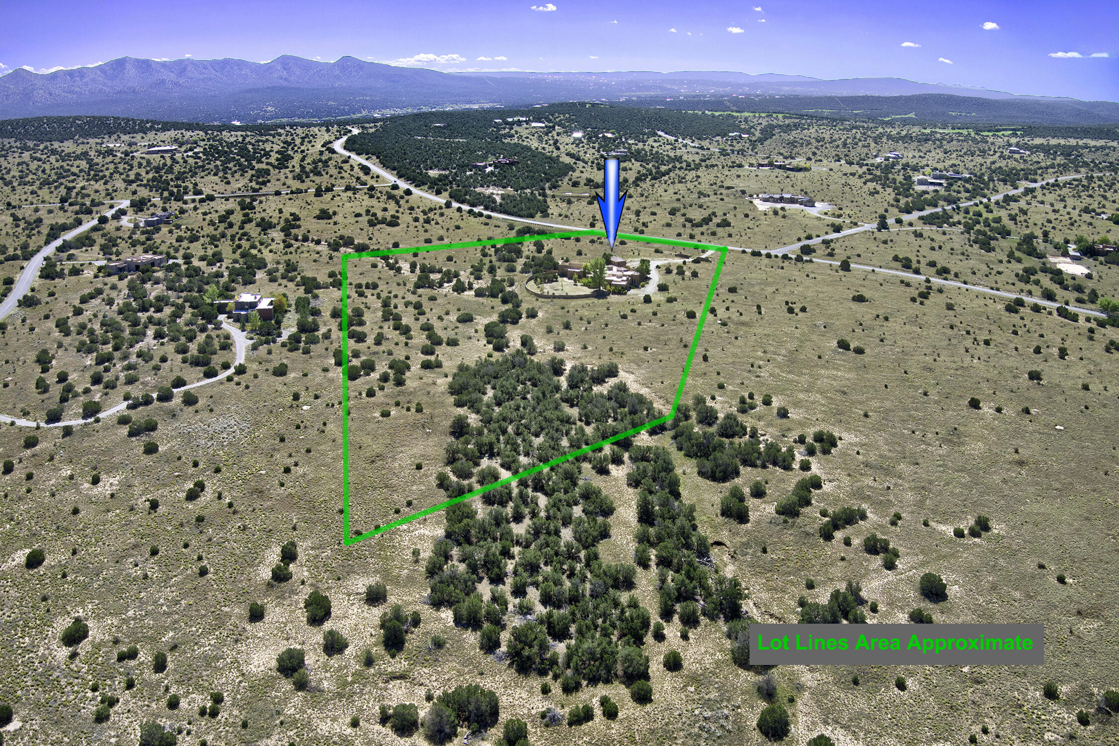 33 VIA ENTRADA