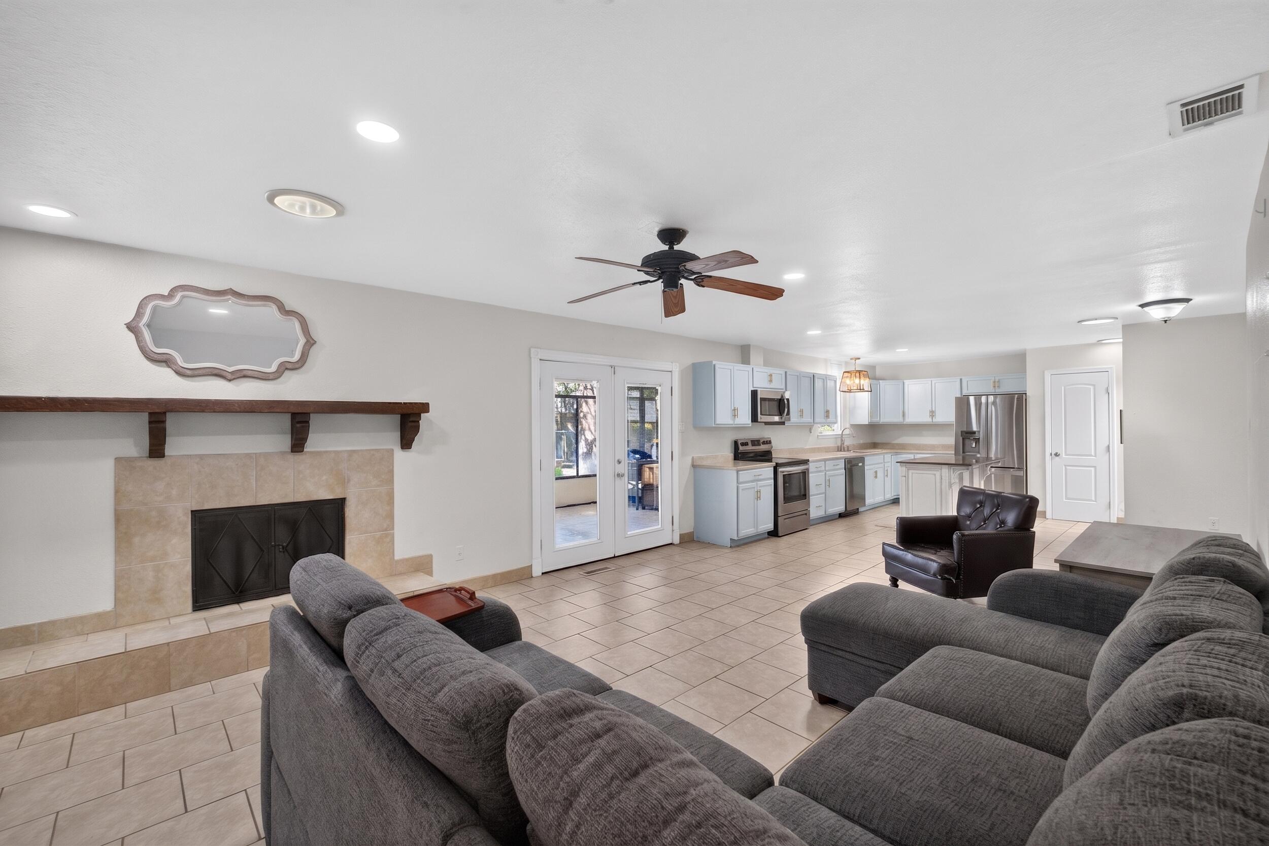12017 Apache Avenue NE