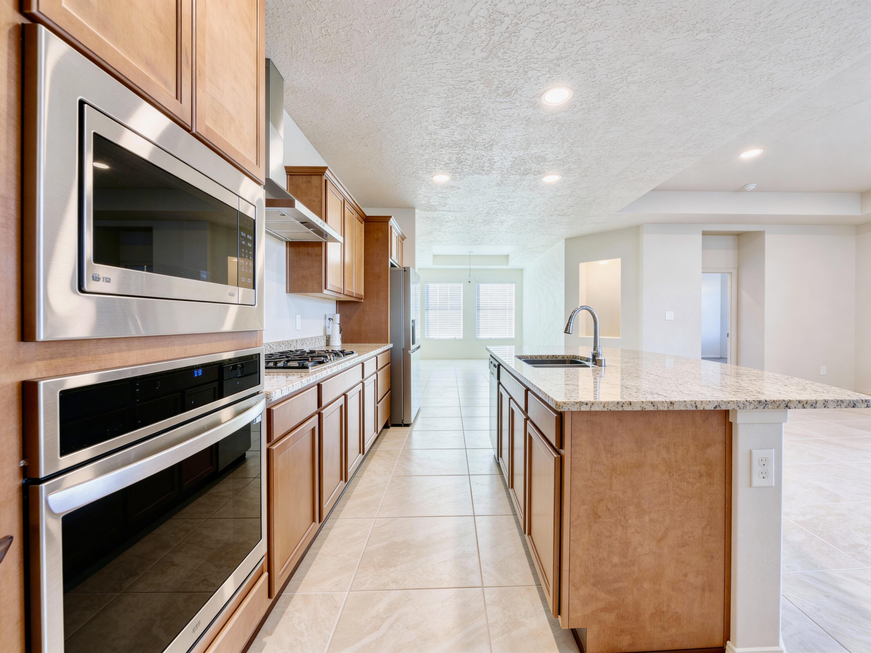 151 Fernleaf Court NW