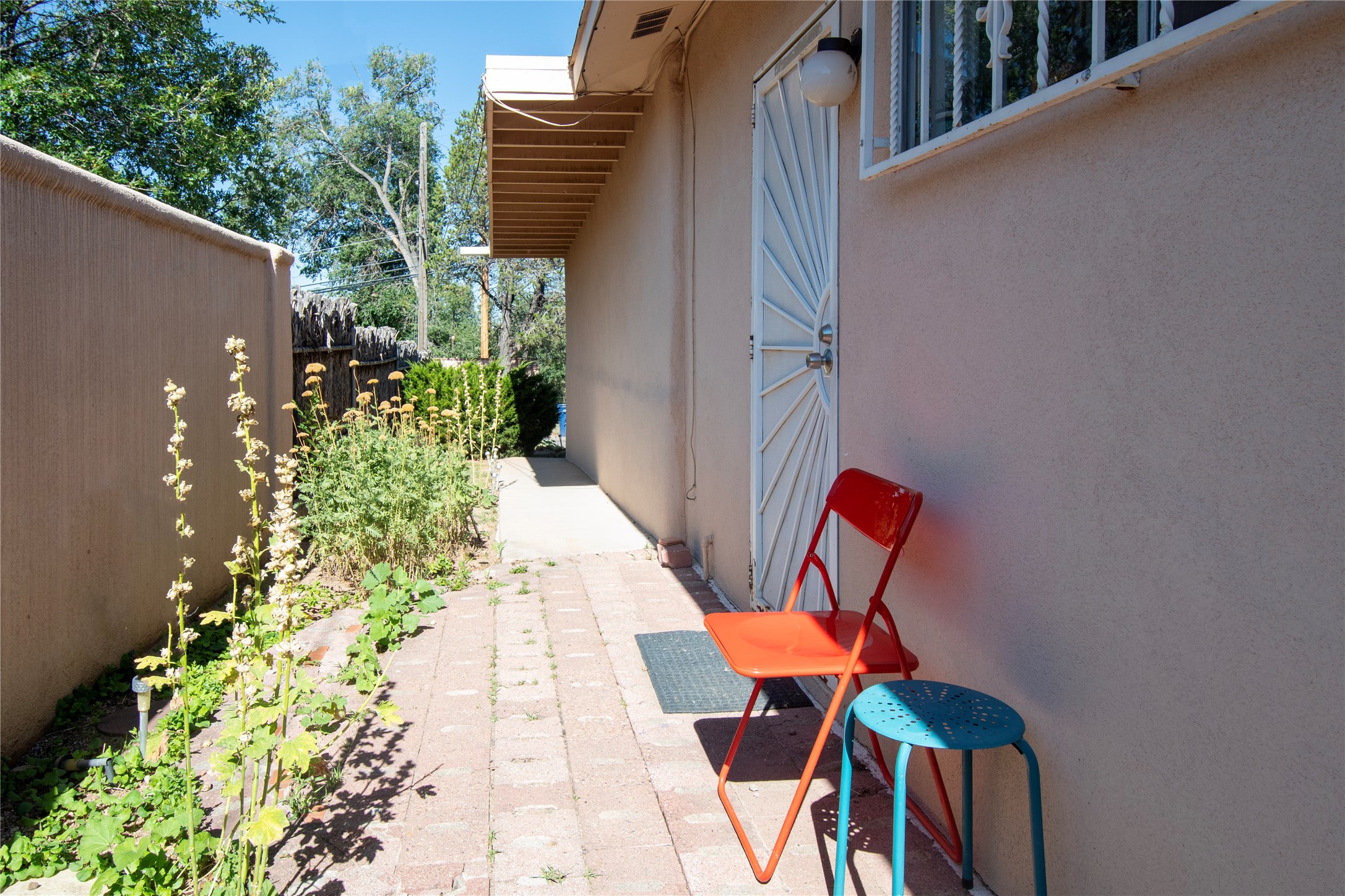 1011 Don Gaspar Avenue