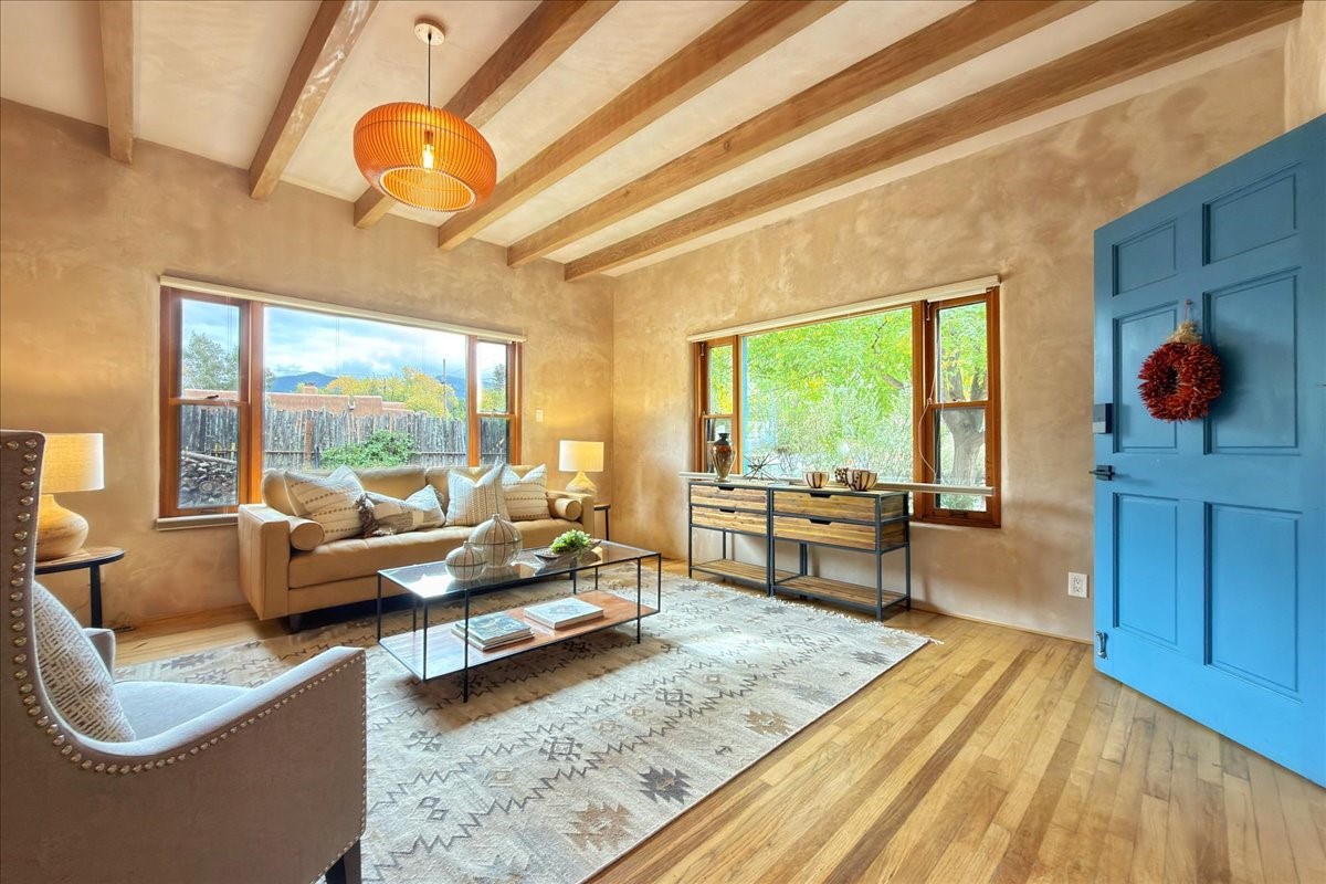 357 E Alameda
