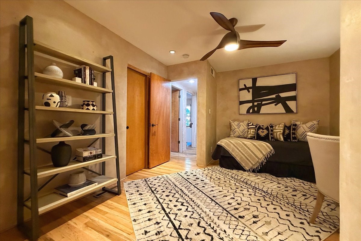 357 E Alameda