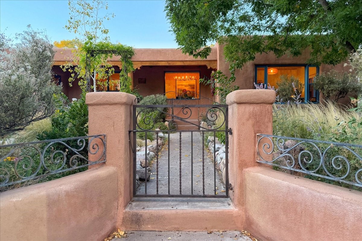 357 E Alameda