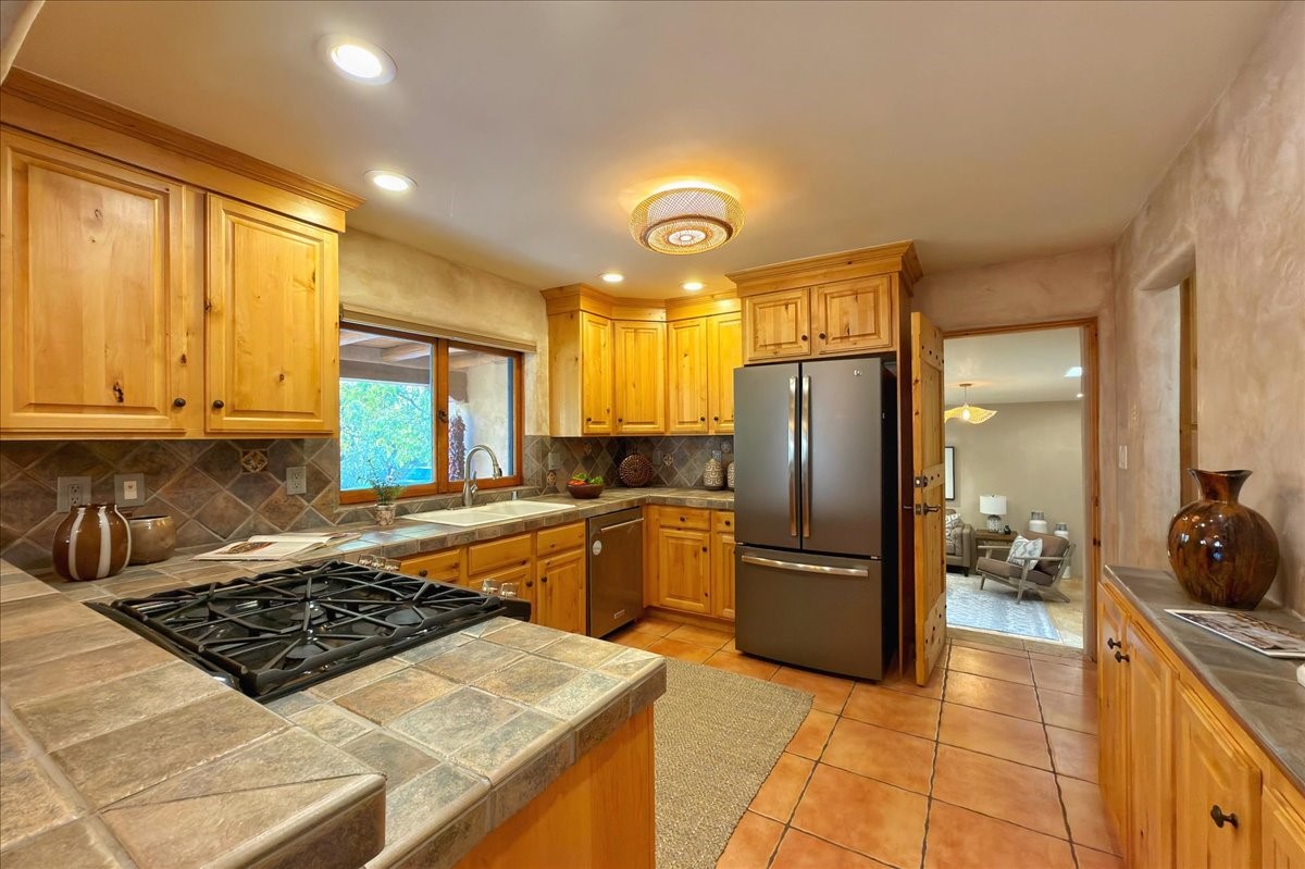 357 E Alameda