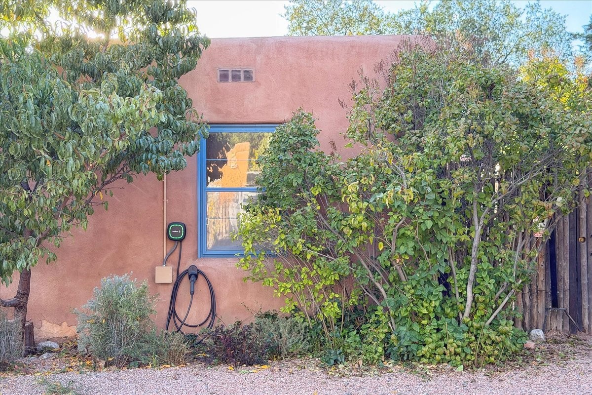 357 E Alameda