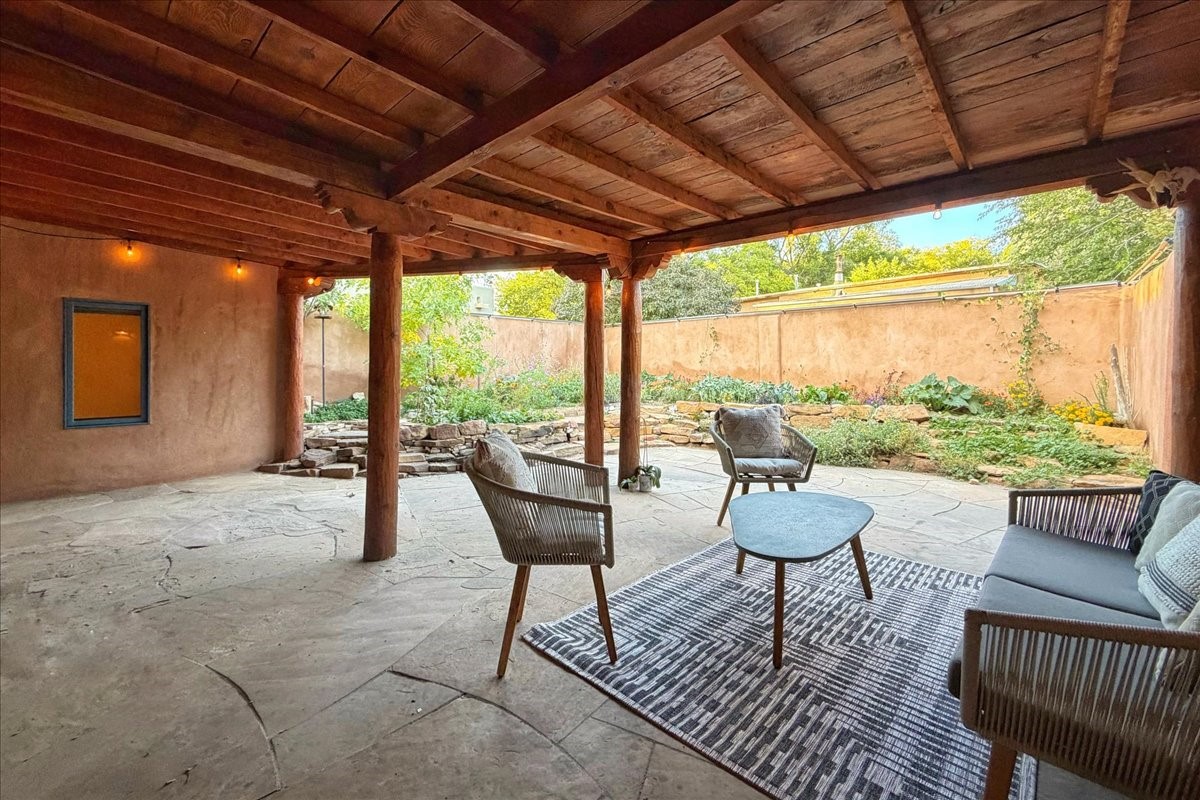 357 E Alameda