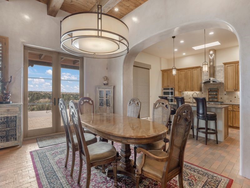 33 E Saddleback Mesa