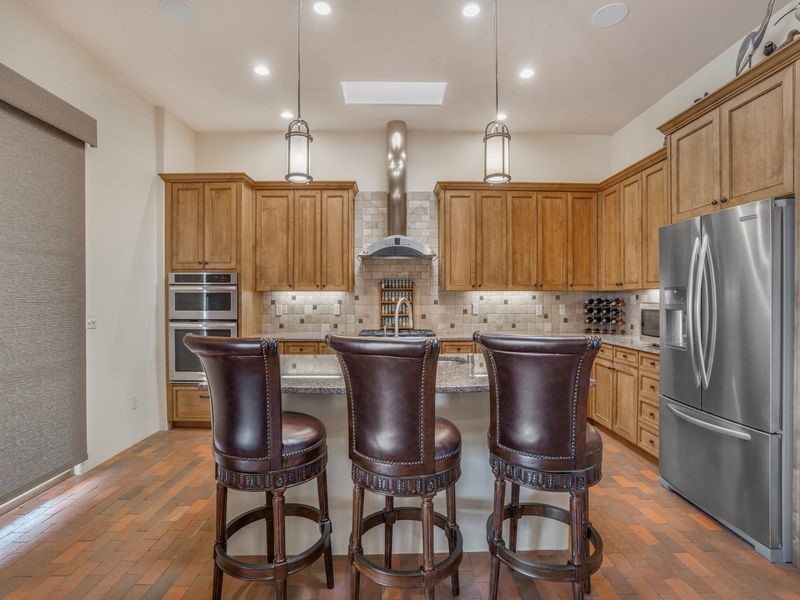 33 E Saddleback Mesa