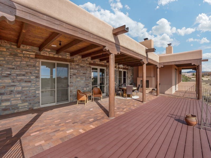 33 E Saddleback Mesa