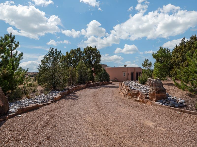 33 E Saddleback Mesa