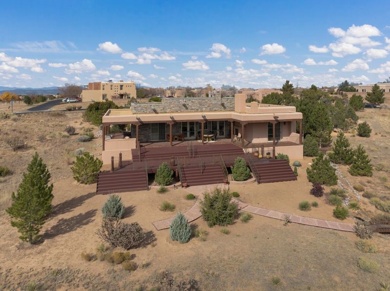 33 E Saddleback Mesa