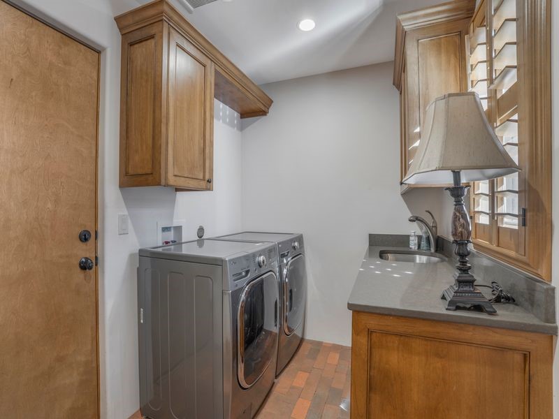 33 E Saddleback Mesa