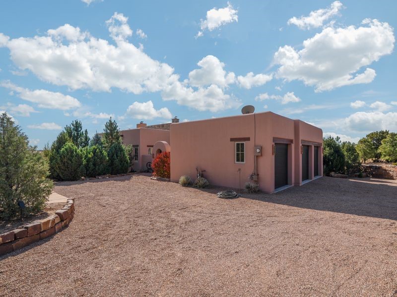 33 E Saddleback Mesa