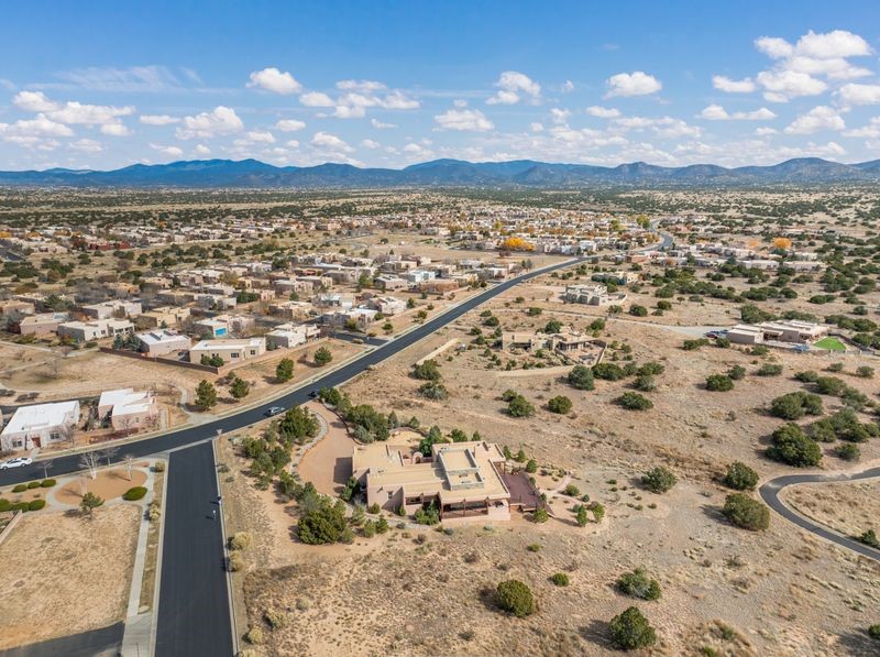 33 E Saddleback Mesa