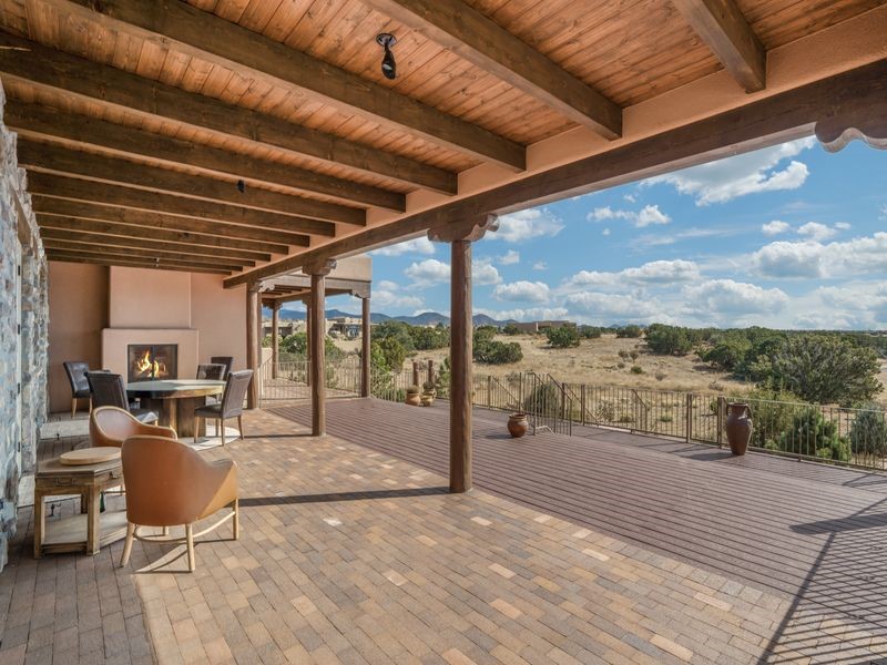 33 E Saddleback Mesa