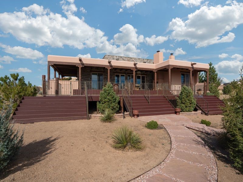 33 E Saddleback Mesa