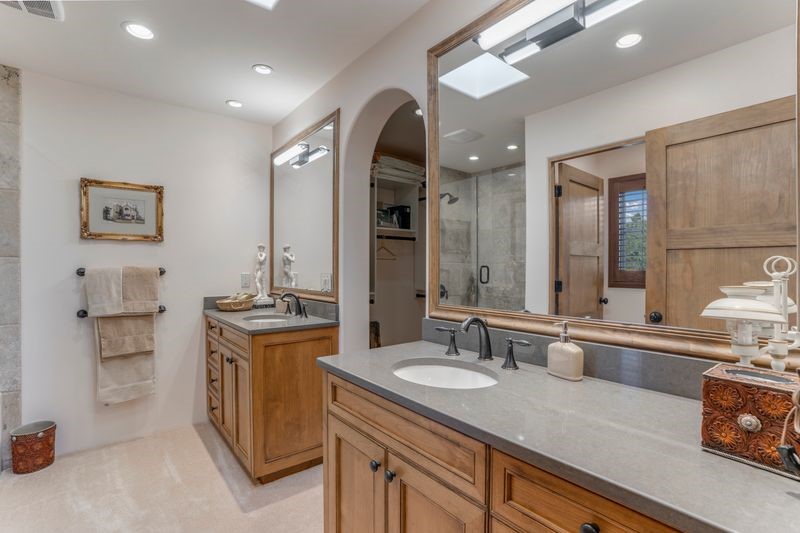 33 E Saddleback Mesa