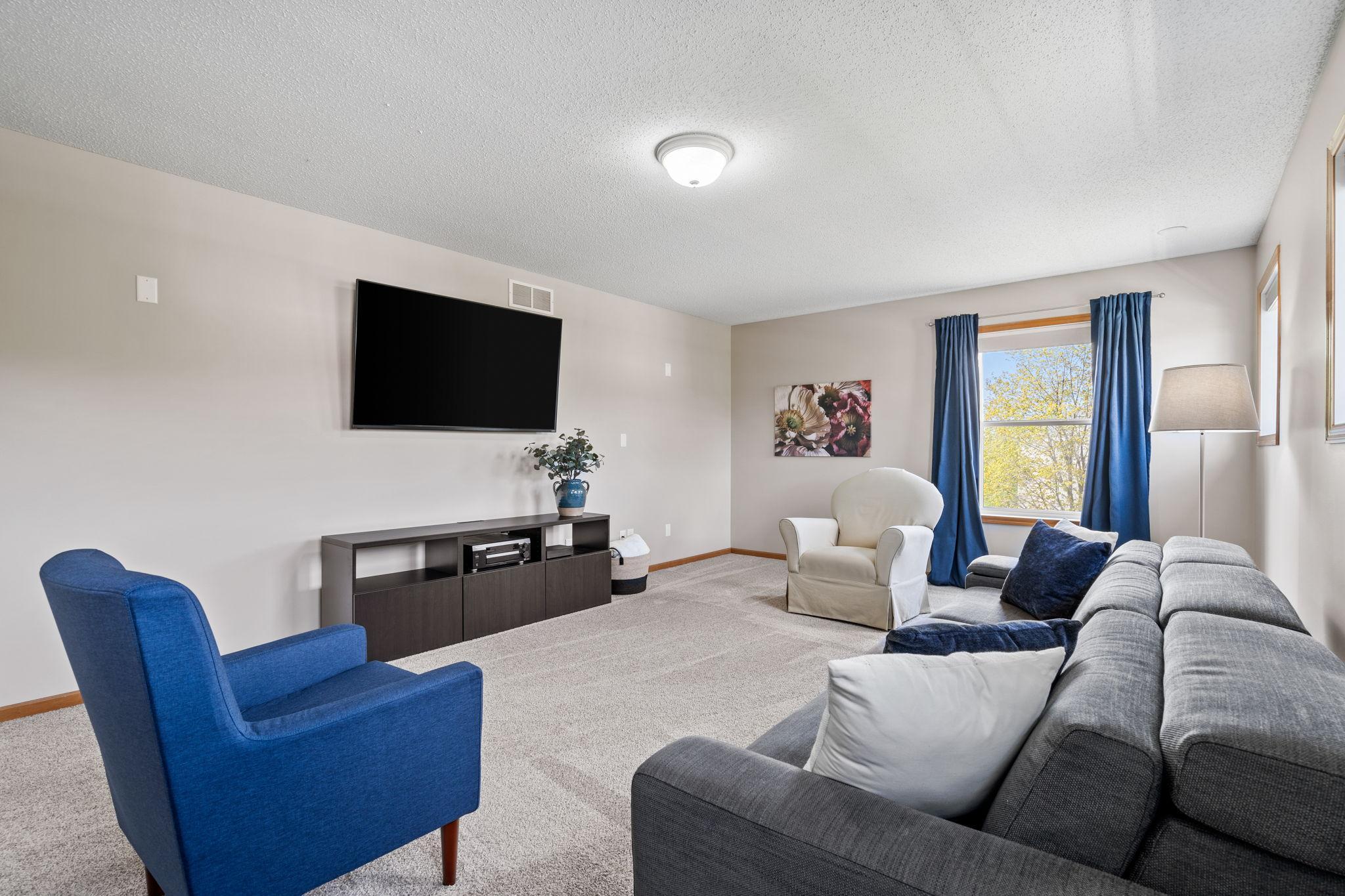 1614 117th Avenue NE