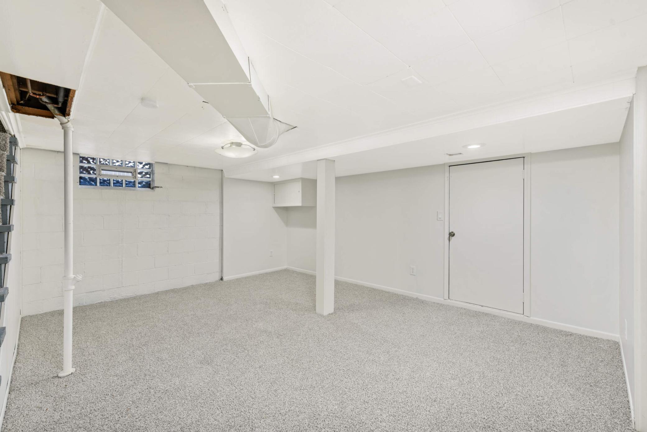 946 Grandview Avenue W