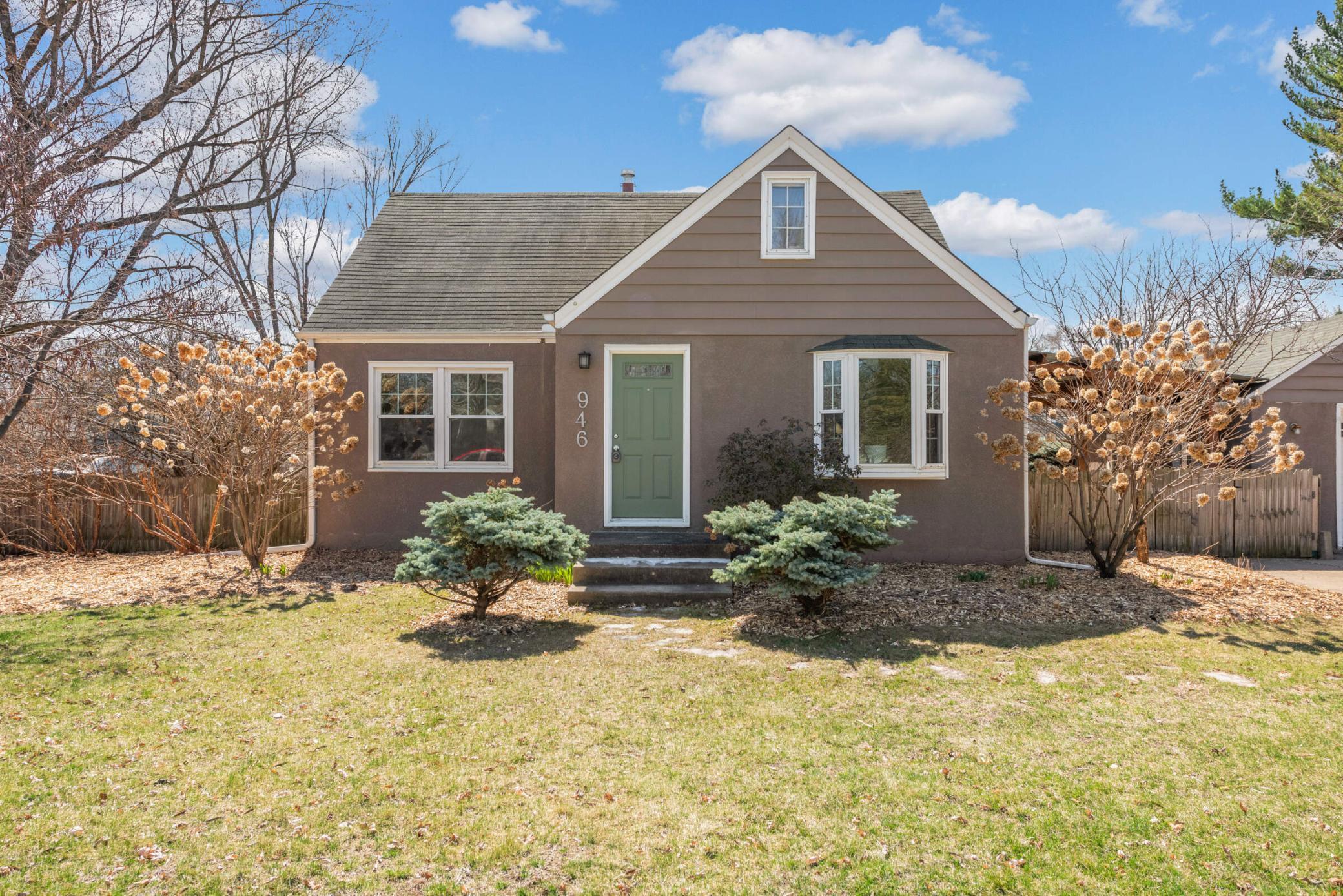 946 Grandview Avenue W