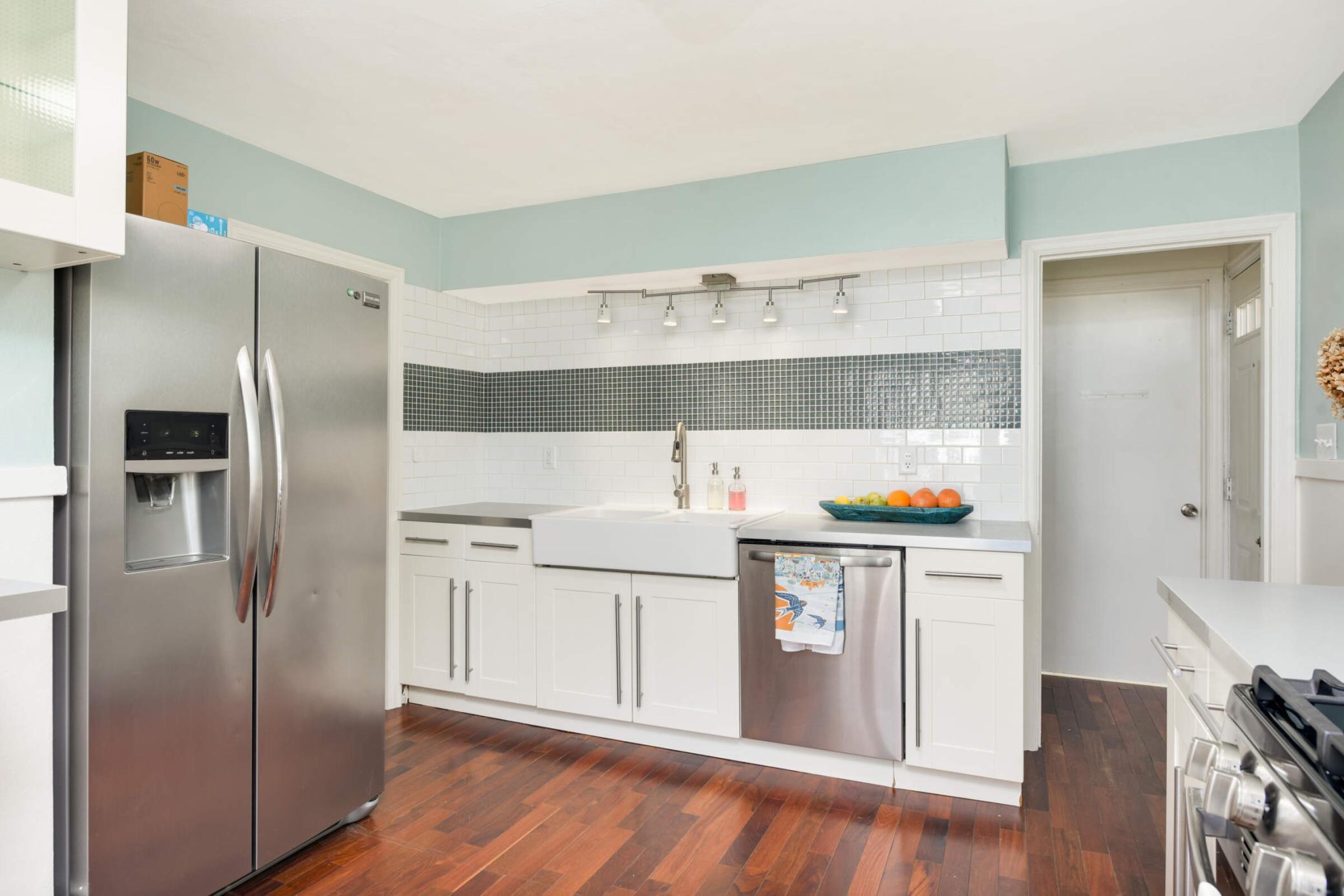 946 Grandview Avenue W