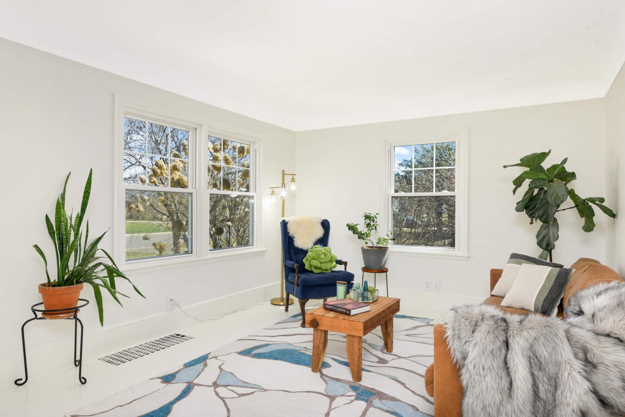 946 Grandview Avenue W