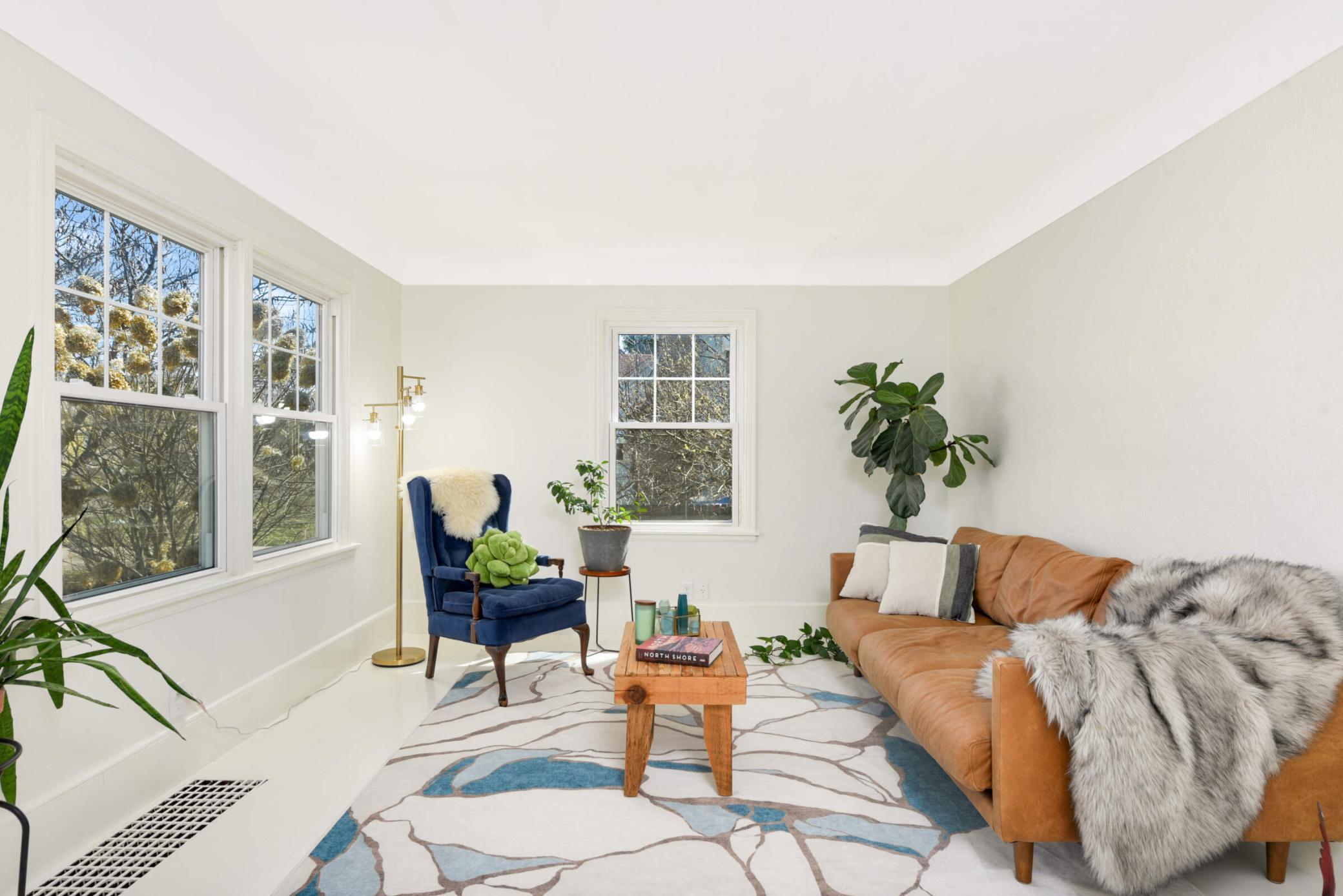 946 Grandview Avenue W