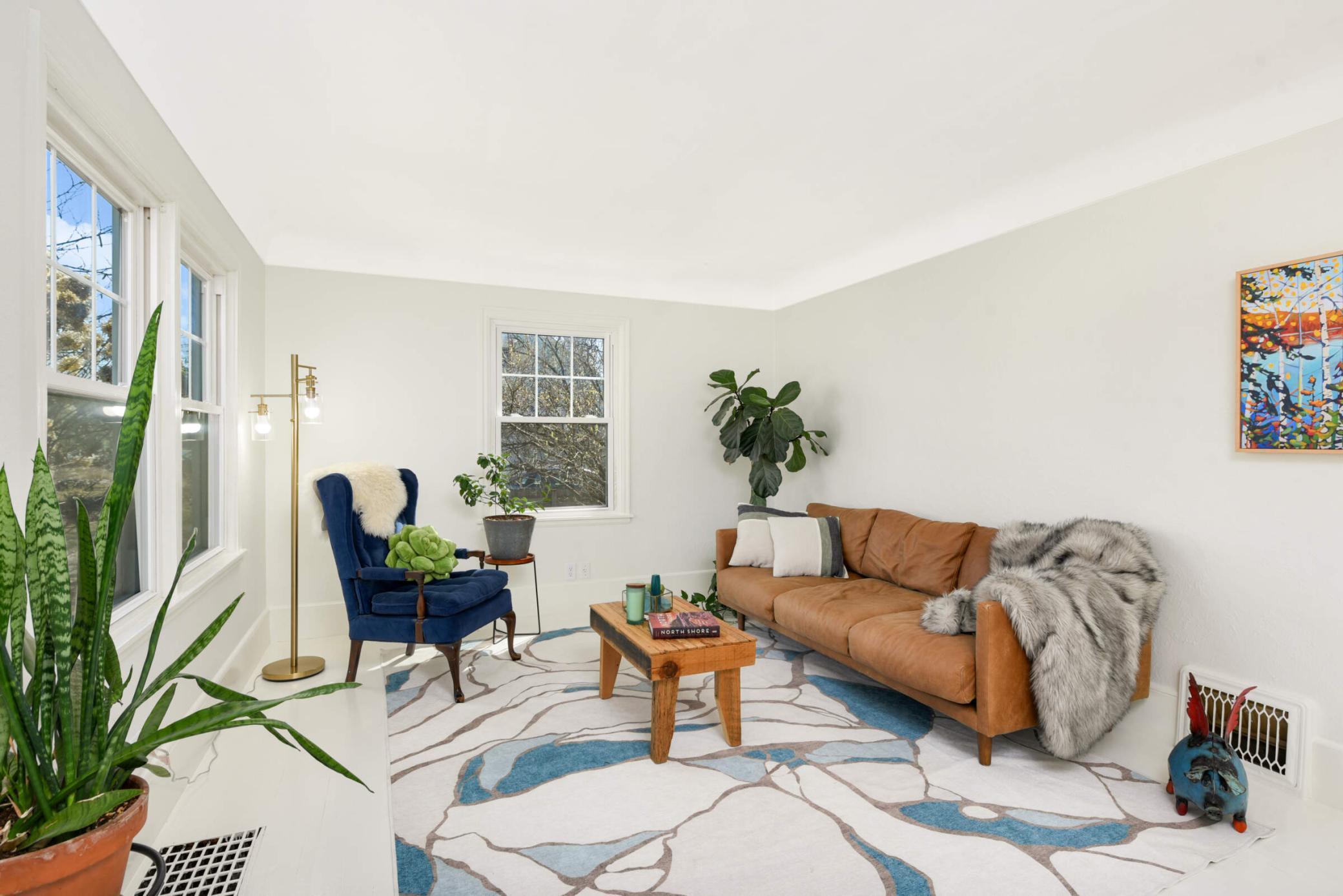 946 Grandview Avenue W