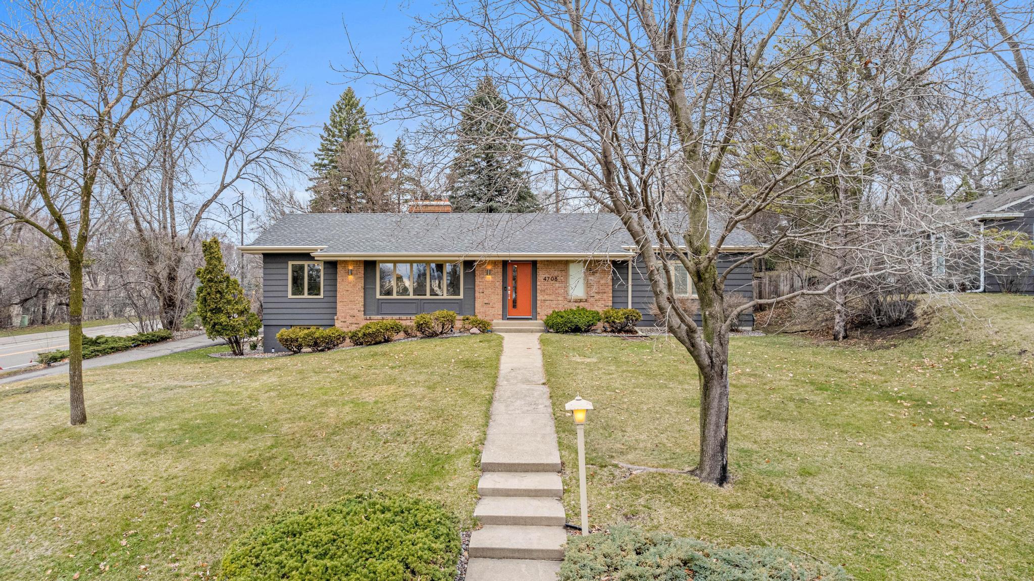 4708 Forest Circle