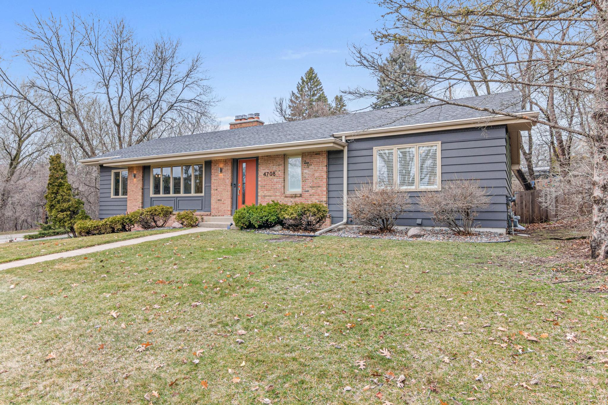 4708 Forest Circle