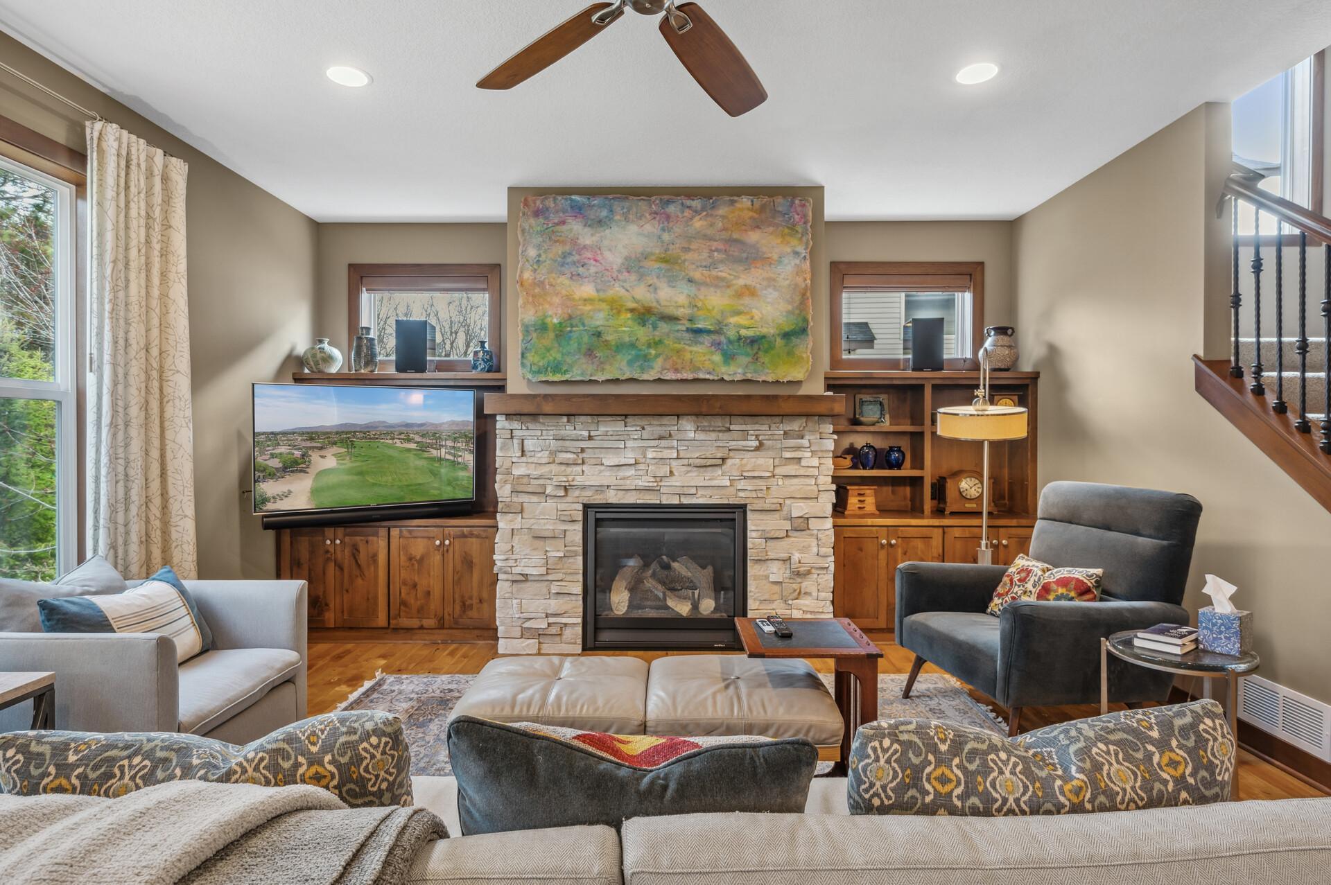 887 Pinetree Court