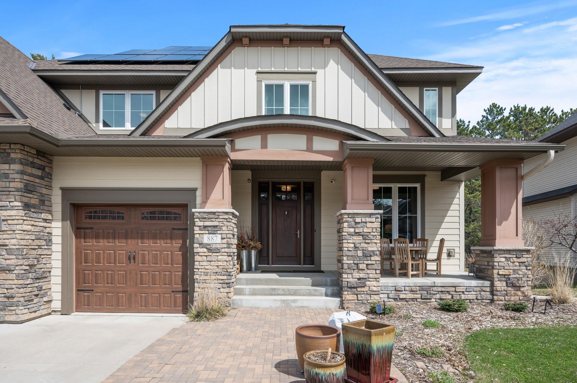 887 Pinetree Court
