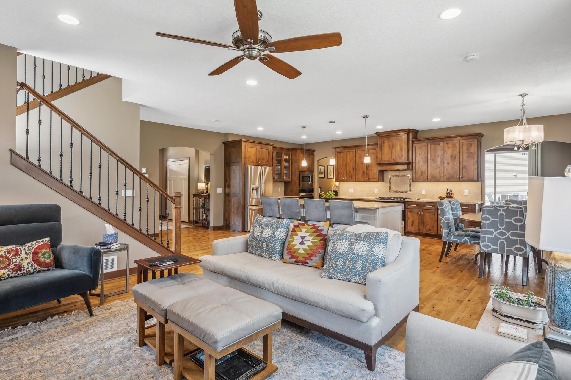 887 Pinetree Court