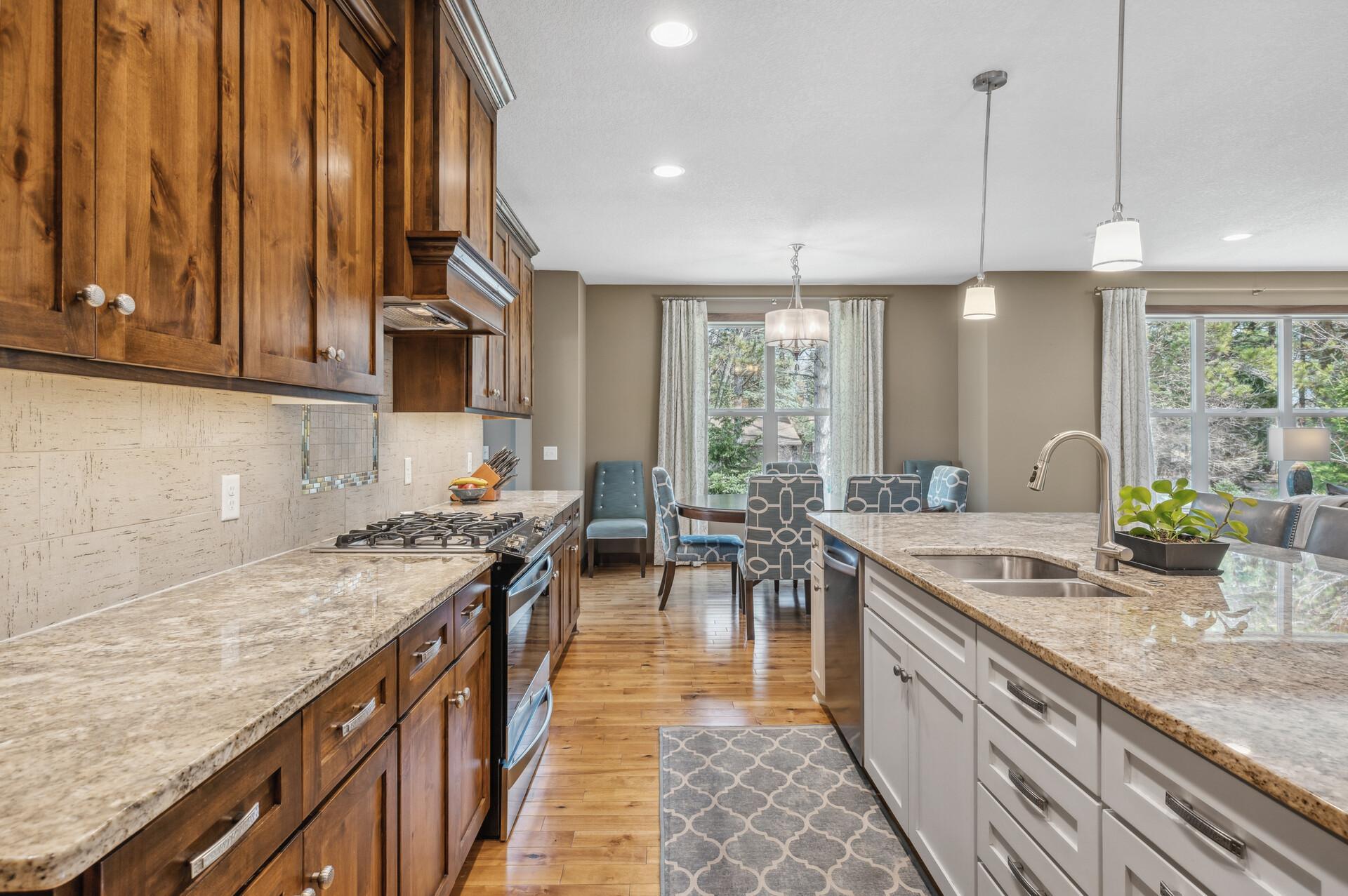 887 Pinetree Court