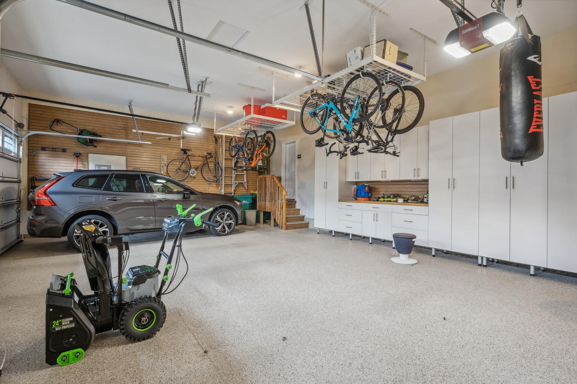 887 Pinetree Court