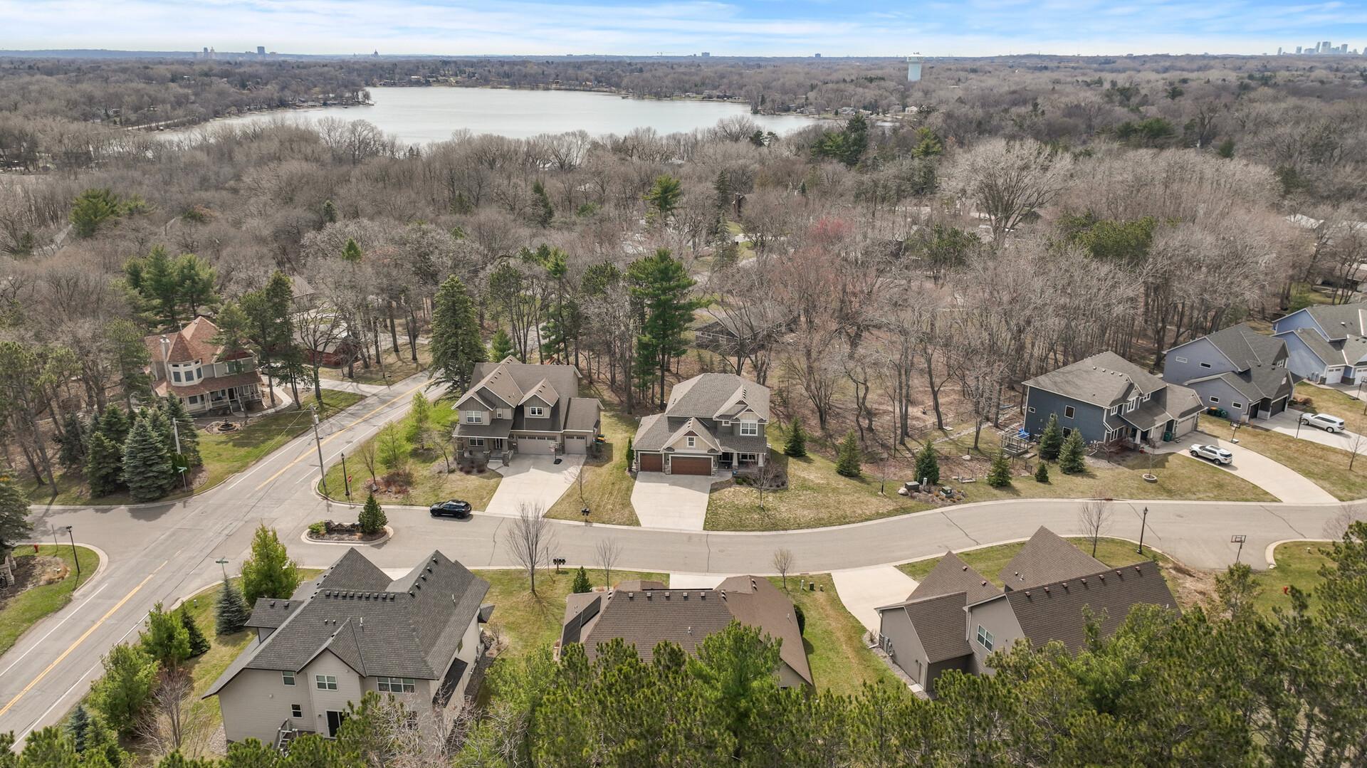 887 Pinetree Court